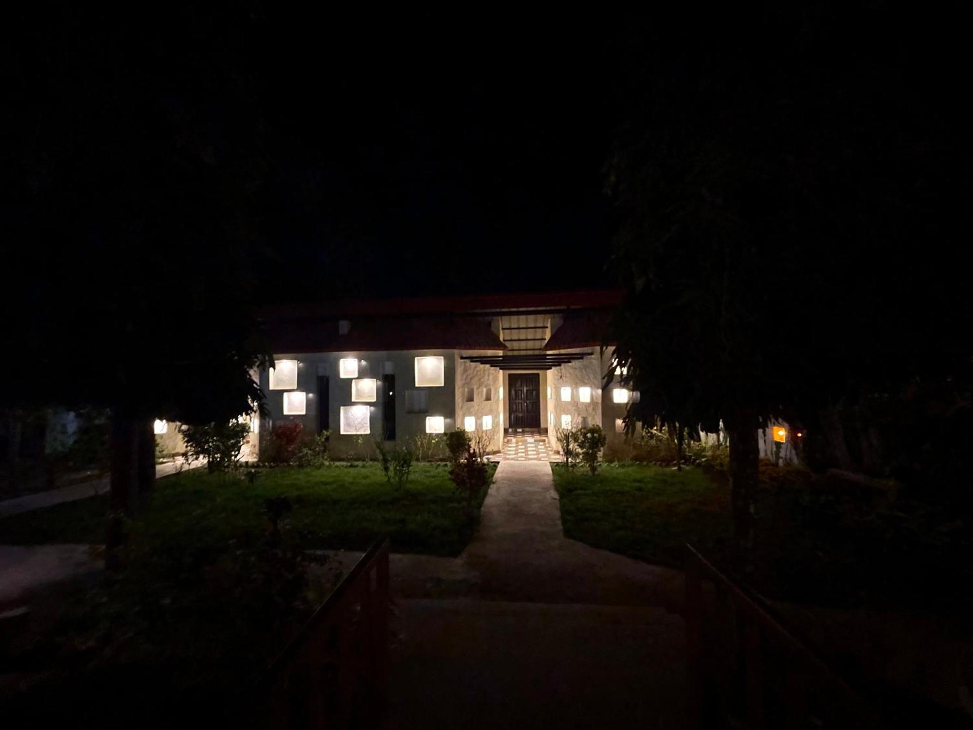 Royal Tiger Luxury 4 Star Resort *